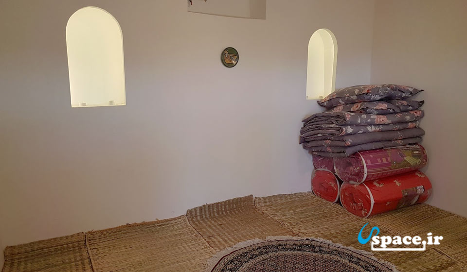 نمای داخل اتاق اقامتگاه بوم گردی قدیم خونه - آستانه اشرفیه - کیاشهر - روستای لسکوکلایه
